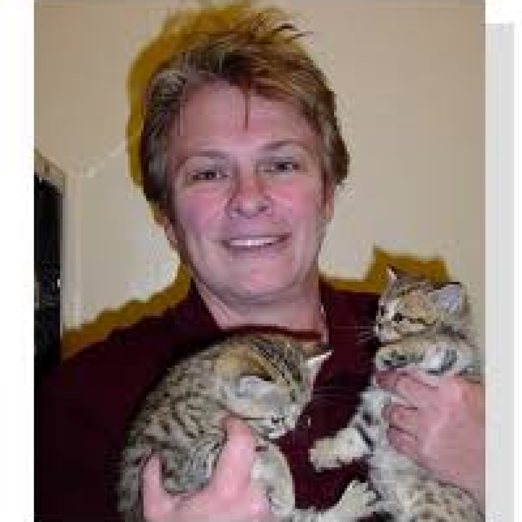 professor-leslie-lyons-3 professor-leslie-lyons-3